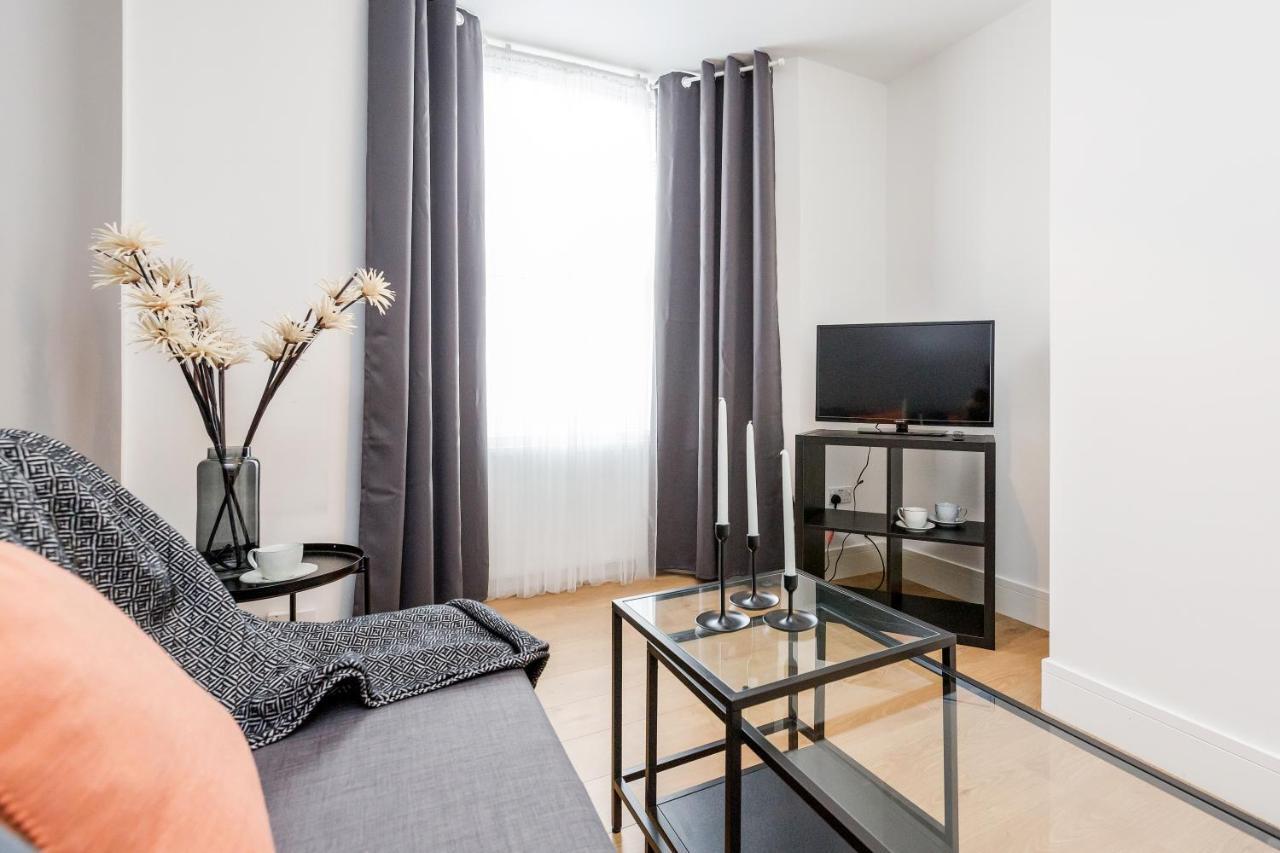 2 Bedrooms Serviced Apartment Excel Exhibition Centre, O2 Arena, Stratford Olympic City, Forest Gate, Central Londen Buitenkant foto