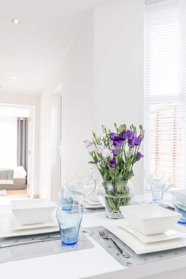 2 Bedrooms Serviced Apartment Excel Exhibition Centre, O2 Arena, Stratford Olympic City, Forest Gate, Central Londen Buitenkant foto